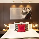 Zinema7 Hotel 4*