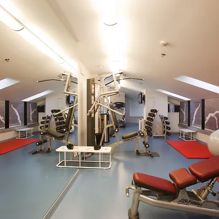 מלון Zinema7 סן סבסטיאן