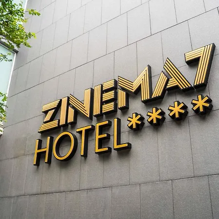 Zinema7 4* San Sebastian